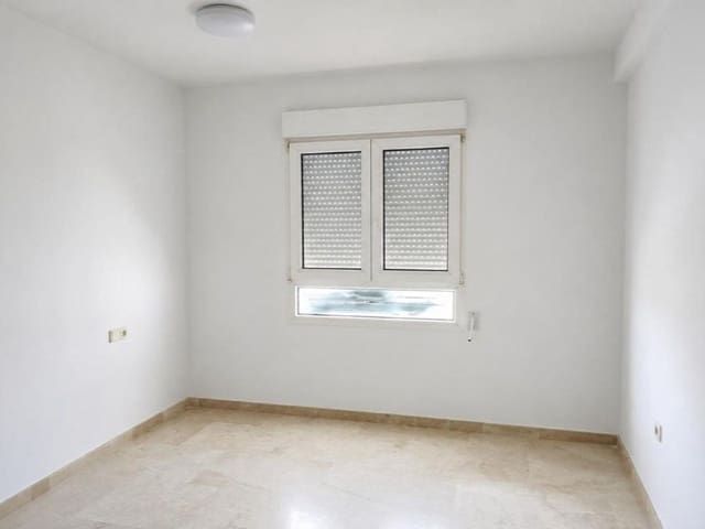 Apartamento de 2 habitaciones en Dehesa de Campoamor, Orihuela en venta - 199.900 € (Ref: 10013324)
