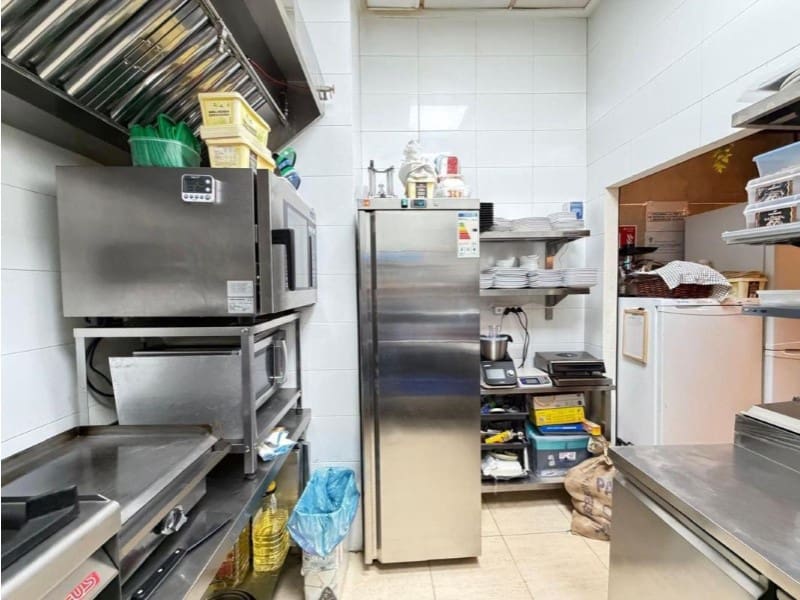 Entreprise à vendre à Torrevieja - 160 000 € (Ref: 10015503)