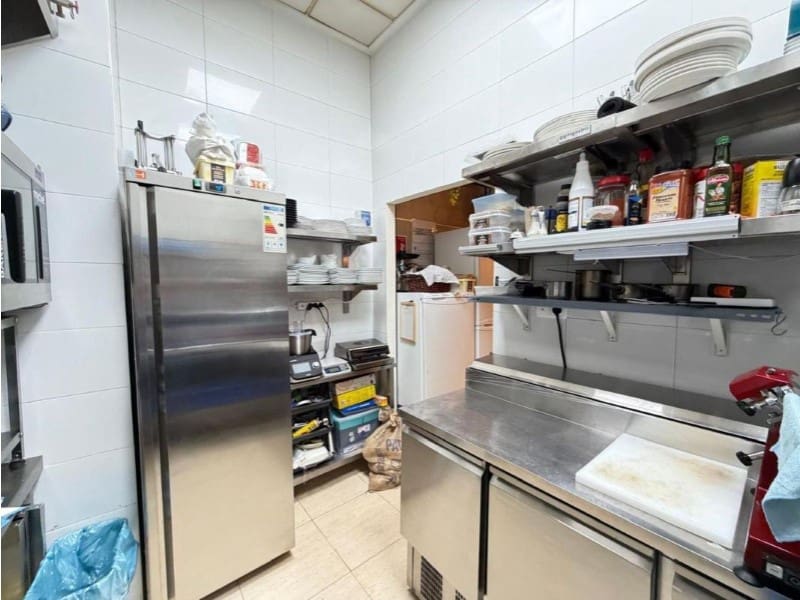 Entreprise à vendre à Torrevieja - 160 000 € (Ref: 10015503)