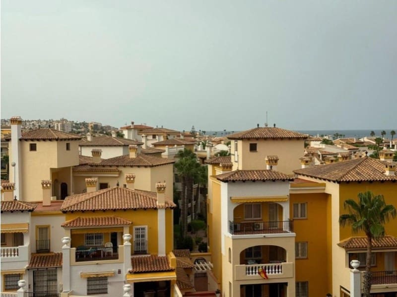 3 sovrum Lägenhet till salu i Torrevieja med pool - 329 000 € (Ref: 10018549)