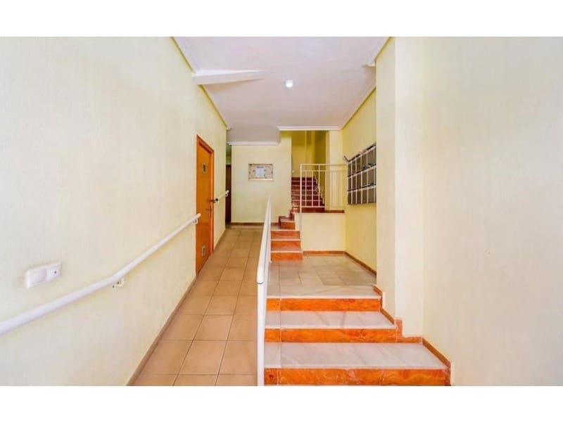 2 soveværelse Lejlighed til salg i Torrevieja - € 157.900 (Ref: 10018550)