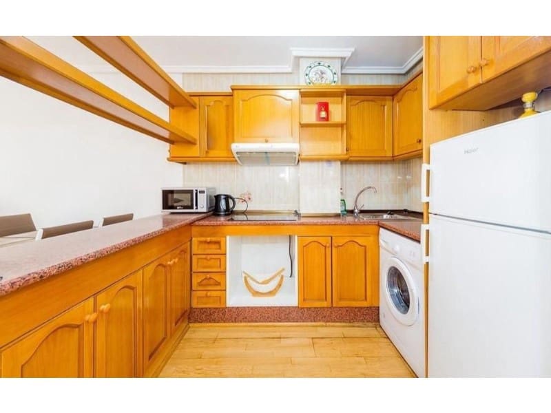 2 soveværelse Lejlighed til salg i Torrevieja - € 157.900 (Ref: 10018550)