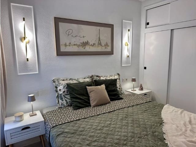2 soveværelse Lejlighed til salg i Avenida Habaneras - Curva de Palangre, Torrevieja - € 189.900 (Ref: 10019187)