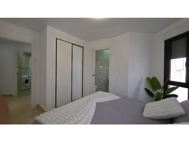3 slaapkamer Appartement te koop in Torrevieja - € 189.900 (Ref: 10019189)