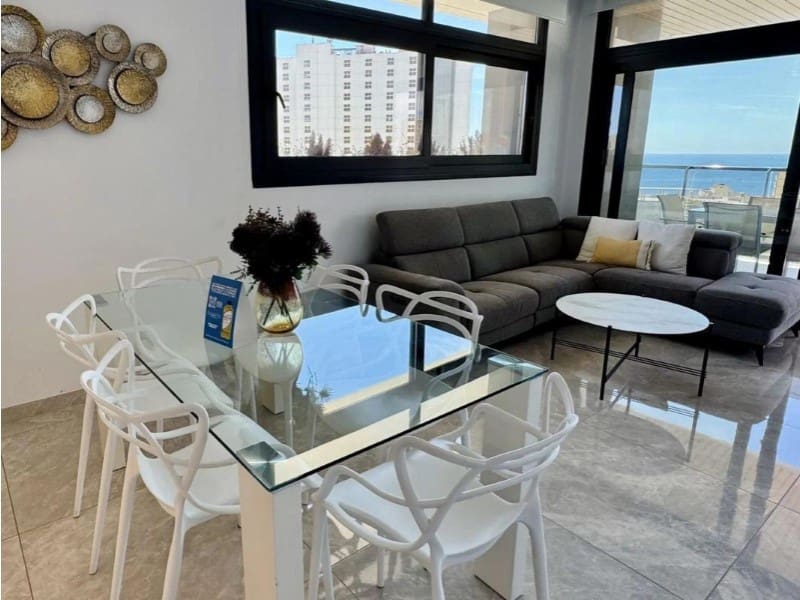 3 quarto Apartamento para venda em Benidorm - 679 000 € (Ref: 10019198)