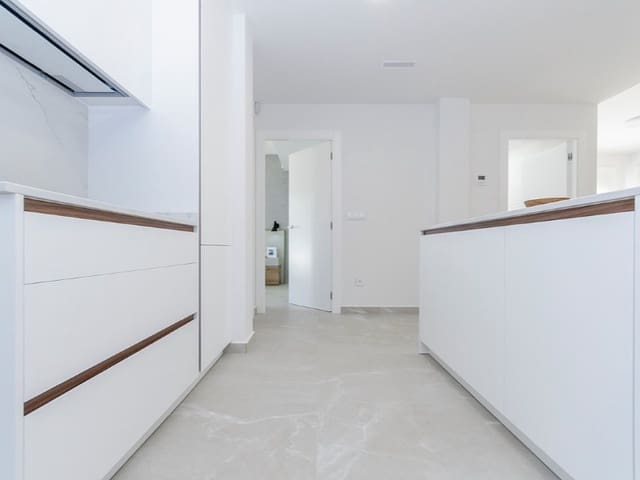 3 soveværelse Bungalow til salg i San Miguel de Salinas med swimmingpool - € 415.000 (Ref: 10024055)