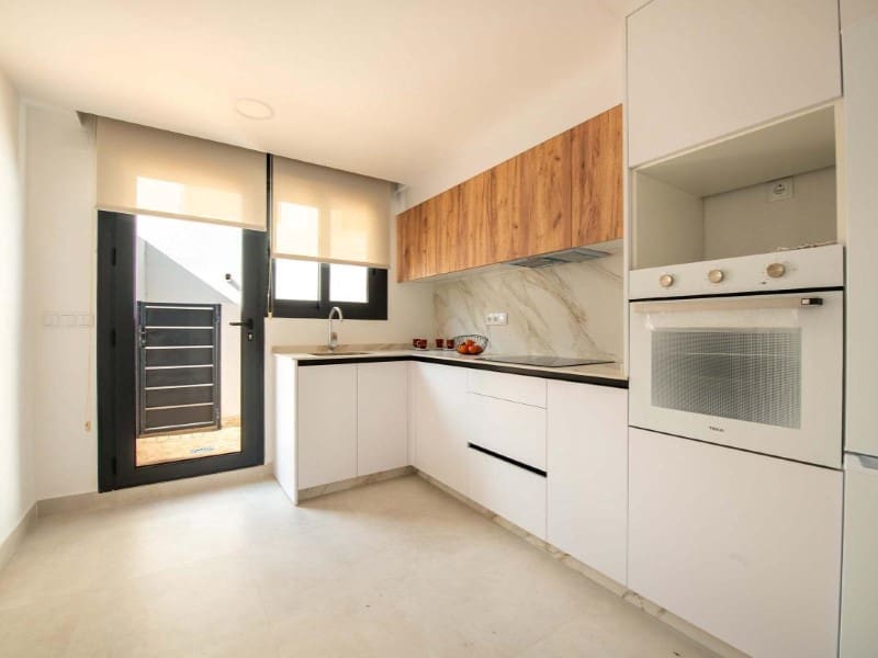 3 quarto Moradia Geminada para venda em Cox com piscina - 255 000 € (Ref: 10025606)