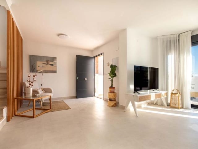 3 quarto Moradia Geminada para venda em Cox com piscina - 255 000 € (Ref: 10025606)