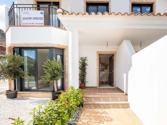 3 quarto Moradia Geminada para venda em Cox com piscina - 255 000 € (Ref: 10025606)