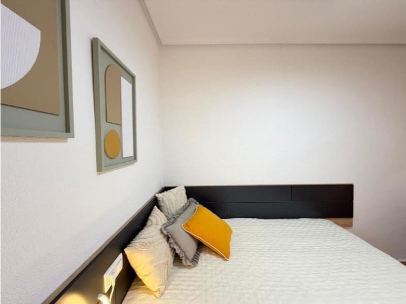2 sovrum Lägenhet till salu i Torrevieja - 144 900 € (Ref: 10027240)