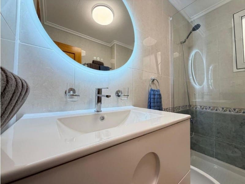 2 sovrum Lägenhet till salu i Torrevieja - 144 900 € (Ref: 10027240)