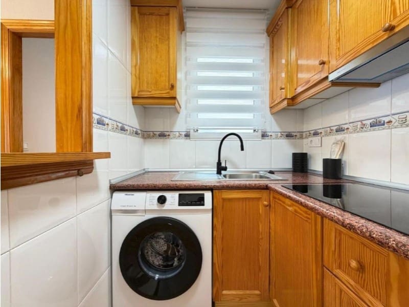 2 sovrum Lägenhet till salu i Torrevieja - 144 900 € (Ref: 10027240)