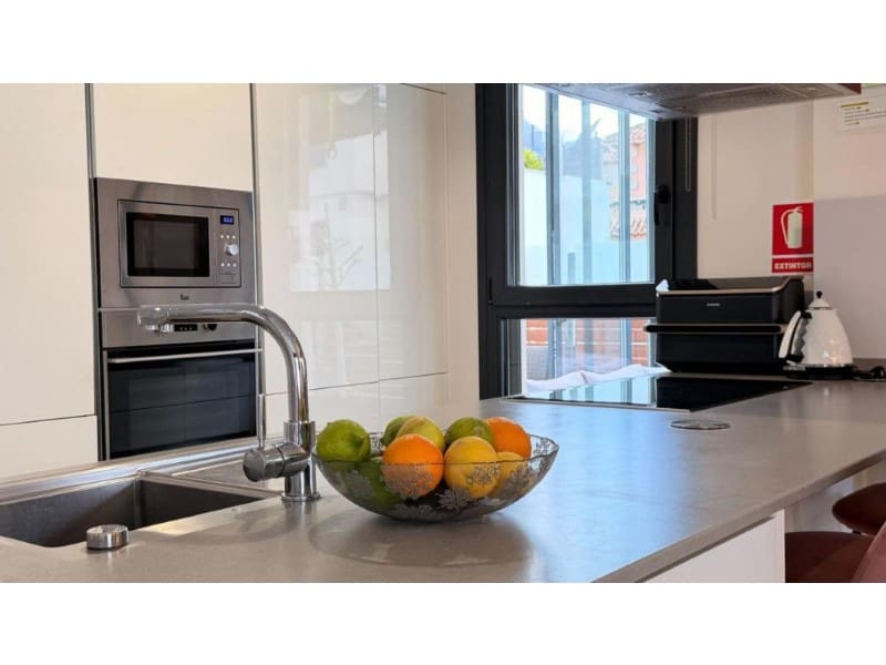 Chalet de 5 habitaciones en Torrevieja en venta con piscina - 558.900 € (Ref: 10028115)