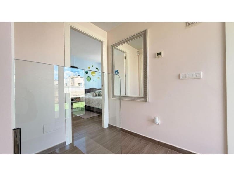 Chalet de 5 habitaciones en Torrevieja en venta con piscina - 558.900 € (Ref: 10028115)