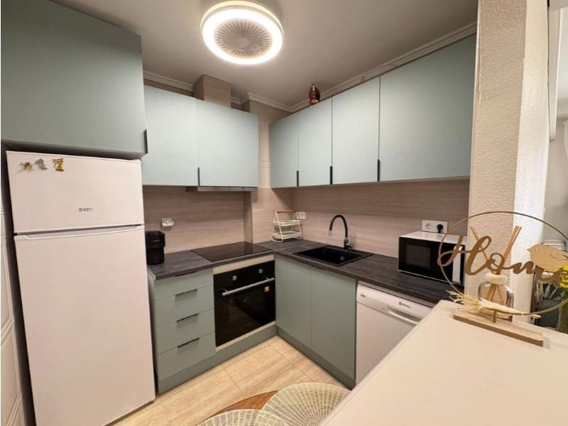 2 soverom Leilighet til salgs i Torrevieja - € 179 900 (Ref: 10028116)
