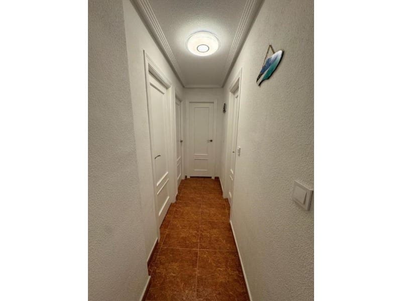 Apartamento de 3 habitaciones en Torrevieja en venta - 199.000 € (Ref: 10028119)