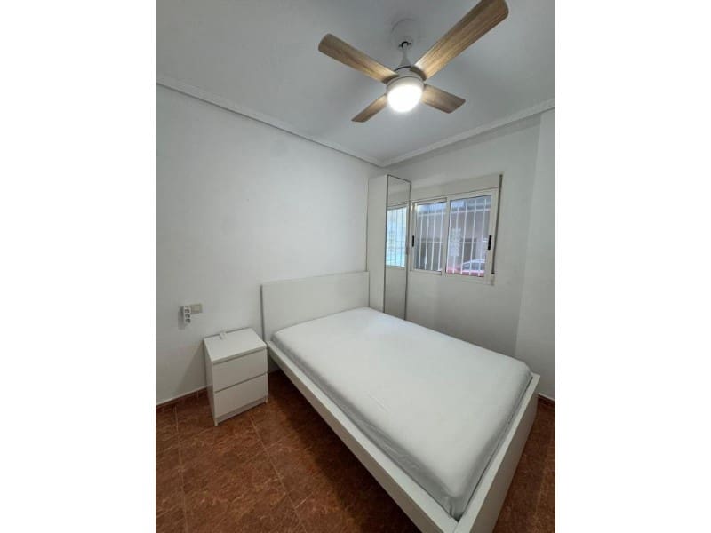 Apartamento de 3 habitaciones en Torrevieja en venta - 199.000 € (Ref: 10028119)