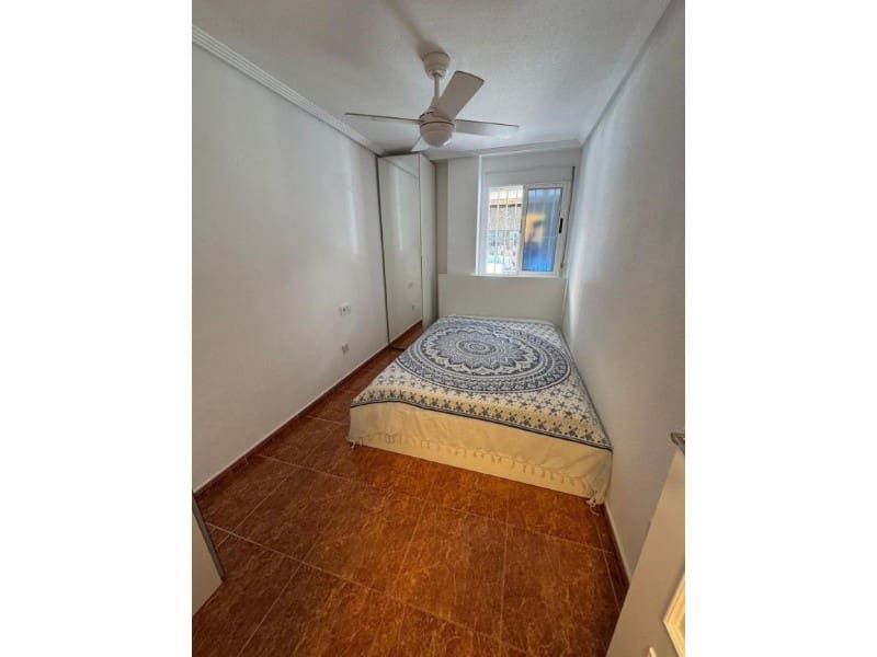 Apartamento de 3 habitaciones en Torrevieja en venta - 199.000 € (Ref: 10028119)