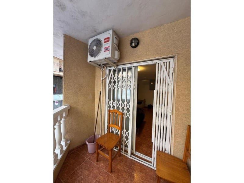 Apartamento de 3 habitaciones en Torrevieja en venta - 199.000 € (Ref: 10028119)