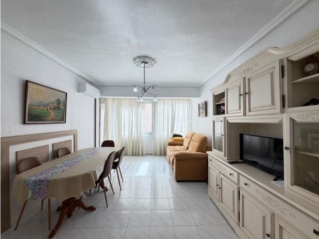 Apartamento de 3 habitaciones en Centro - Muelle Pesquero, Torrevieja en venta - 175.000 € (Ref: 10028120)