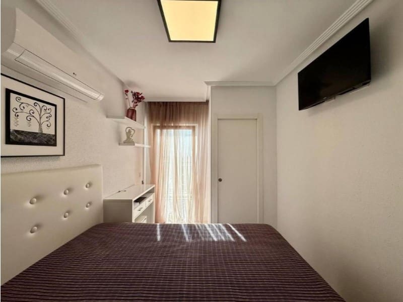 Apartamento de 1 habitación en Torrevieja en venta - 149.900 € (Ref: 10028121)