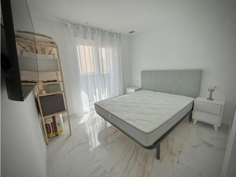 1 sypialnia Apartament na sprzedaż w Torrevieja - 179 900 € (Ref: 10028123)
