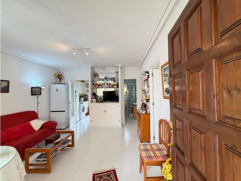 2 bedroom Villa for sale in Torrevieja - € 165,000 (Ref: 10028124)