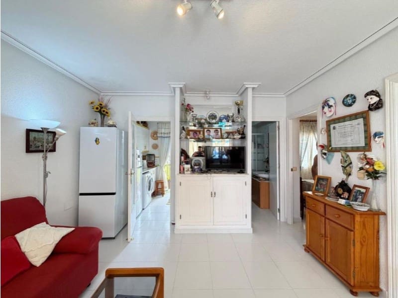 2 bedroom Villa for sale in Torrevieja - € 165,000 (Ref: 10028124)