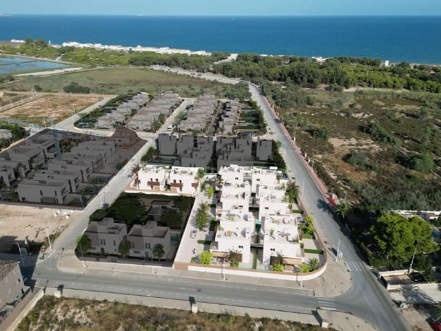 3 Zimmer Doppelhaus zu verkaufen in La Marina, Elche / Elx mit Pool - 459.000 € (Ref: 10028126)