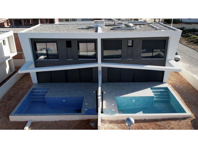 3 slaapkamer Halfvrijstaande villa te koop in Gran Alacant met zwembad - € 448.000 (Ref: 10038334)