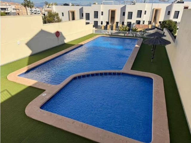 3 soverom Kjedet enebolig til salgs i Orihuela ciudad, Orihuela - € 285 000 (Ref: 10041010)