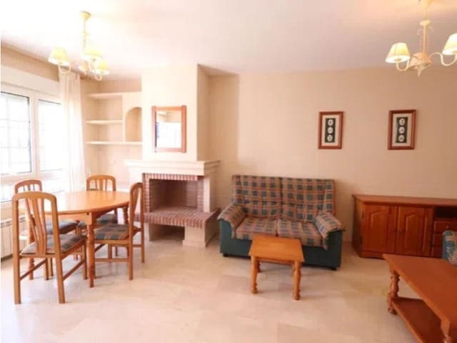 2 soveværelse Semi-Rækkehus til salg i Orihuela ciudad, Orihuela med swimmingpool - € 215.000 (Ref: 10041011)