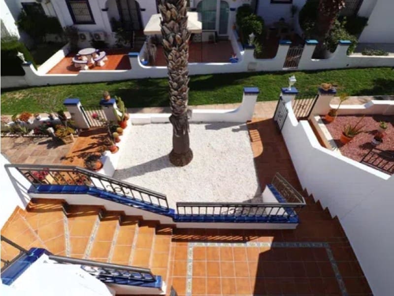 2 soveværelse Semi-Rækkehus til salg i Orihuela med swimmingpool - € 215.000 (Ref: 10041011)