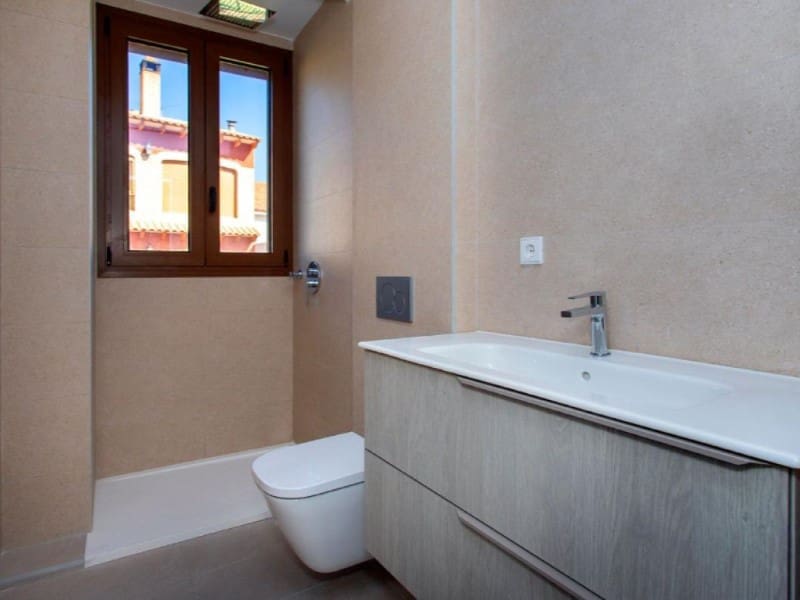 3 bedroom Apartment for sale in Hondon de las Nieves - € 230,000 (Ref: 10041042)