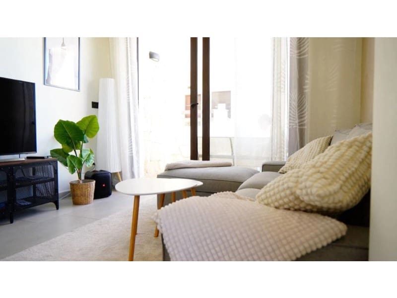3 slaapkamer Halfvrijstaande villa te koop in Torrevieja met zwembad - € 329.000 (Ref: 10042933)