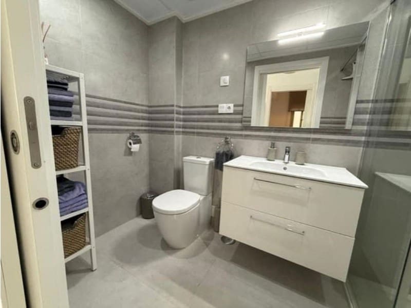 2 slaapkamer Appartement te koop in Torrevieja met zwembad - € 269.000 (Ref: 10042934)
