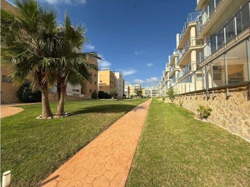 2 slaapkamer Appartement te koop in Torrevieja met zwembad - € 269.000 (Ref: 10042934)