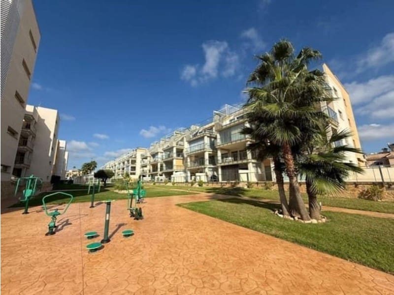 2 slaapkamer Appartement te koop in Torrevieja met zwembad - € 269.000 (Ref: 10042934)