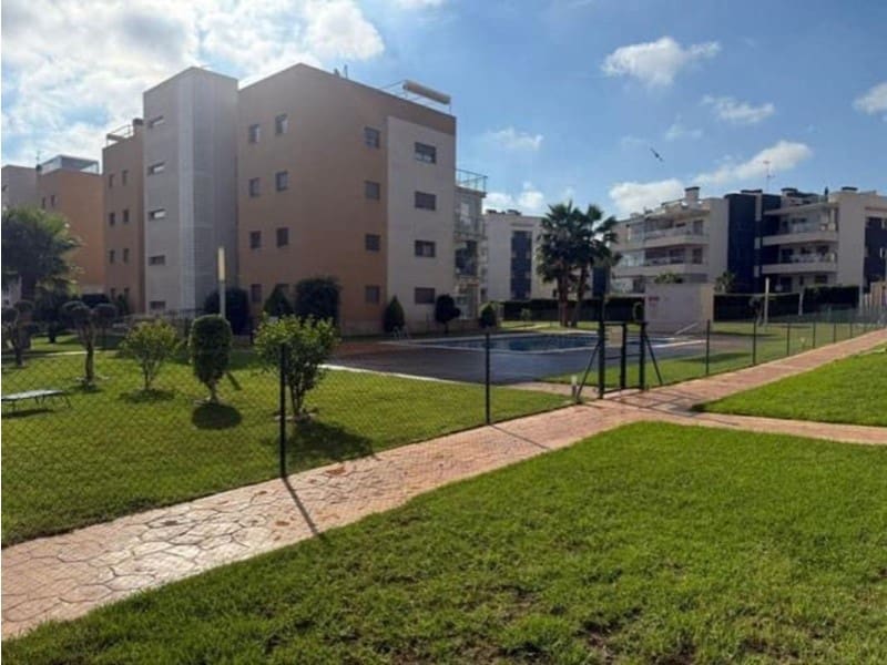 2 slaapkamer Appartement te koop in Torrevieja met zwembad - € 269.000 (Ref: 10042934)