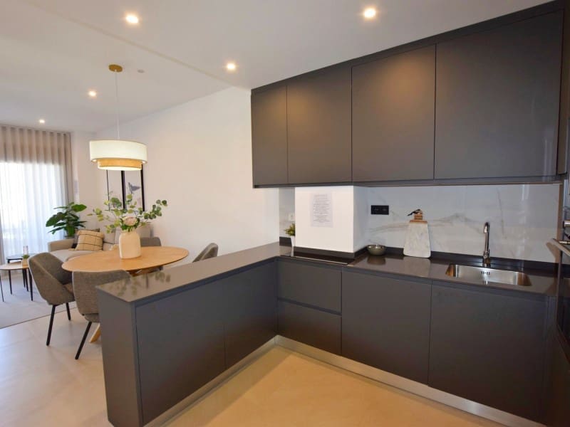 2 sypialnia Apartament na sprzedaż w Torrevieja z basenem - 330 000 € (Ref: 10042943)