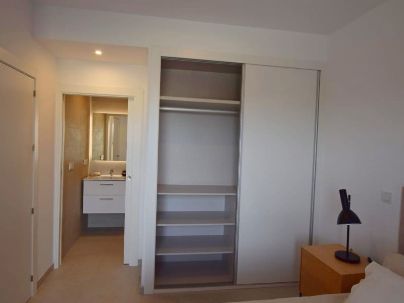 2 sypialnia Apartament na sprzedaż w Torrevieja z basenem - 330 000 € (Ref: 10042943)