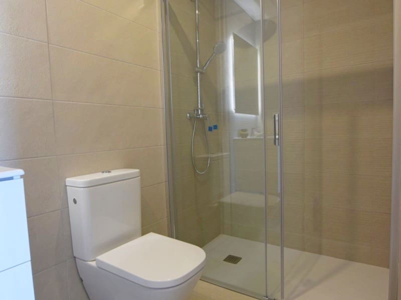 2 sypialnia Apartament na sprzedaż w Torrevieja z basenem - 330 000 € (Ref: 10042943)