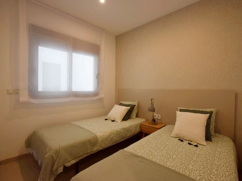 2 sypialnia Apartament na sprzedaż w Torrevieja z basenem - 330 000 € (Ref: 10042943)