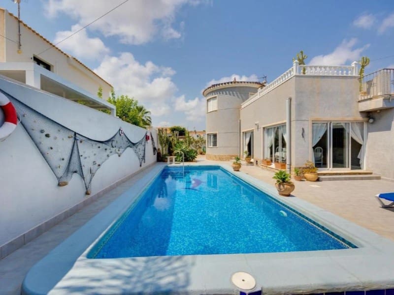 4 chambre Villa/Maison à vendre à La Regia avec piscine garage - 590 000 € (Ref: 10042948)