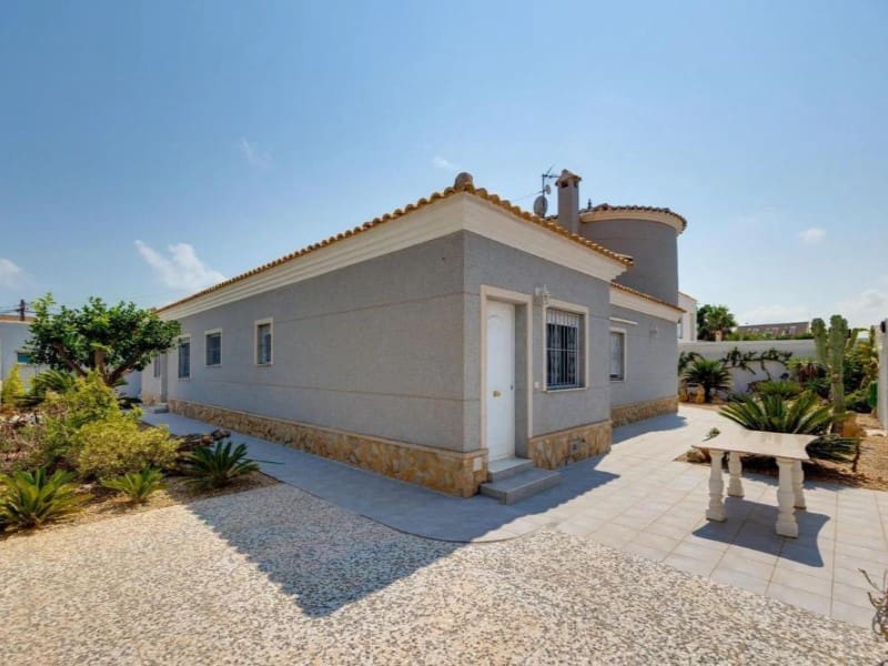 4 chambre Villa/Maison à vendre à La Regia avec piscine garage - 590 000 € (Ref: 10042948)