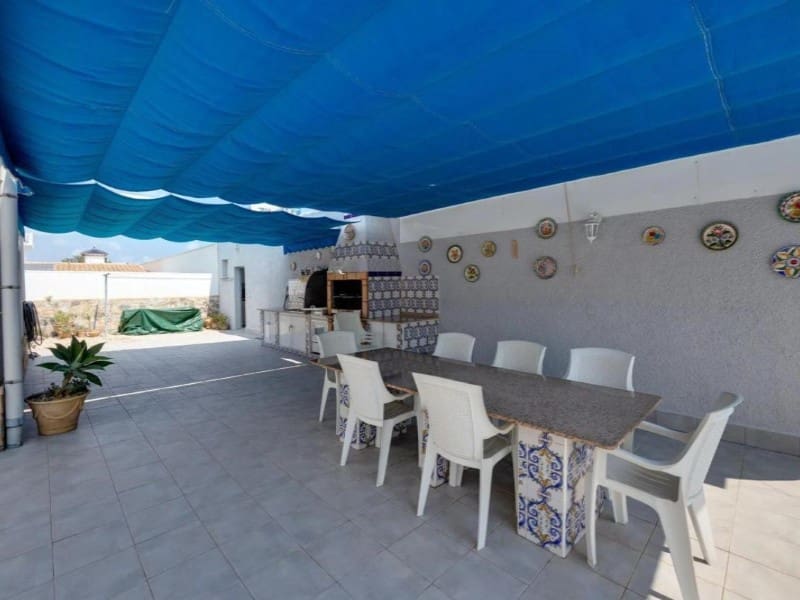4 chambre Villa/Maison à vendre à La Regia avec piscine garage - 590 000 € (Ref: 10042948)