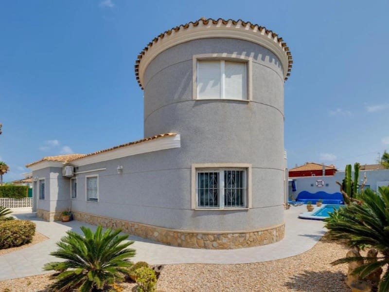 4 chambre Villa/Maison à vendre à La Regia avec piscine garage - 590 000 € (Ref: 10042948)