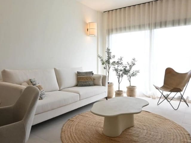 2 slaapkamer Halfvrijstaande villa te koop in La Veleta, Torrevieja met zwembad - € 380.000 (Ref: 10042955)