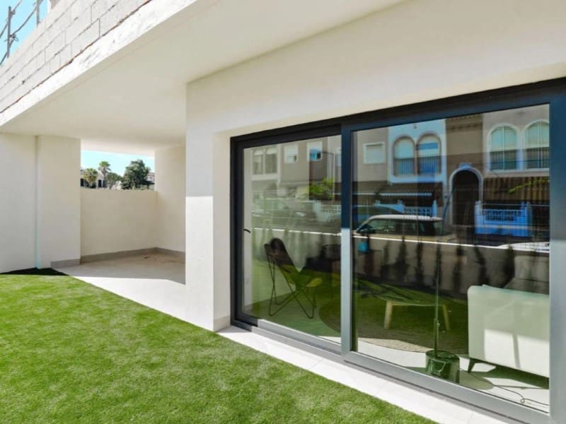 Pareado de 2 habitaciones en La Veleta en venta con piscina - 380.000 € (Ref: 10042955)