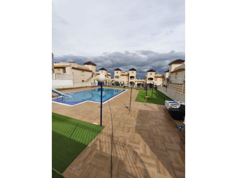 2 bedroom Semi-detached Villa for sale in Guardamar del Segura with pool - € 159,000 (Ref: 10042958)